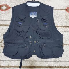 GAPの多機能ベスト　黒　Mサイズ