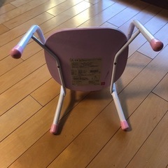 子供用のイスの画像