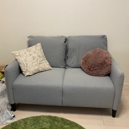 IKEA 2人掛けソファ