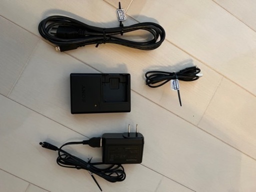 【美品】Panasonic 4K, 三脚付き