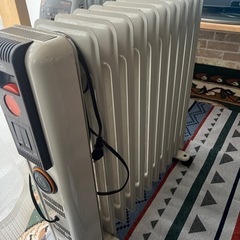 デロンギのオイルヒーターの画像