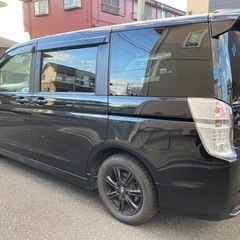 ⭐️全込み超特価‼️⭐️4WD＆スタッドレス‼️⭐️両側パワースライドドア‼️⭐️TV/DVD🎵⭐️フリップダウンモニター⭐️バックカメラ⭐️ETC⭐️16インチアルミ⭐️HIDヘッドライト⭐️フォグ⭐️タイミングチェーン⭐️RK6ステップワゴン⭐️黒⭐️2000cc⭐️車検5年6月28日まで有り‼️『令和4年度自動車税も、リサイクル料も、全てコミコミの超特価』☆‼️『更に千葉成田ナンバー管轄は名変代行無料サービス』☆‼️『激安早い者勝ち』☆‼️の画像