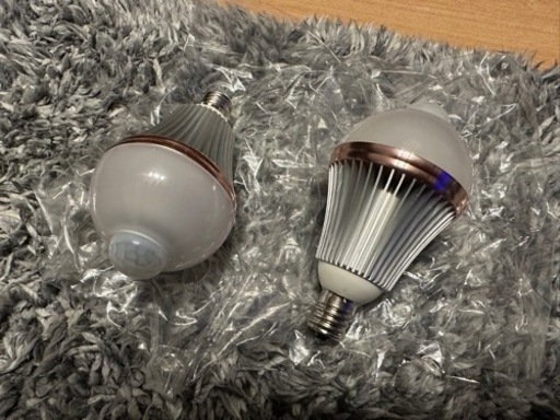 決まりました【未使用】LED電球 E17口金 人感センサーライト