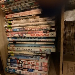 絵本　図書館の閉本の画像