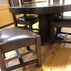 ダイニングテーブル&椅子4脚の画像