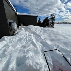 危険な屋根の雪下ろしプロにお任せください！