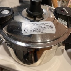 【中古】【ジャンク】圧力鍋　ワンダーシェフ　