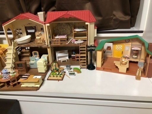 最終値下げ　シルバニアまとめ売り　お家　パン屋　学校　カフェなどなど珍しいアイテムもあり