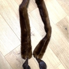 ミンク　イタチ　リアルファーマフラー マフラー　高級 しっぽ 茶 毛皮 防寒 冬小物 アパレル レディースの画像