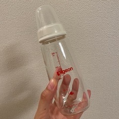 『無料』哺乳瓶　ピジョン　スリムタイプ　4本の画像