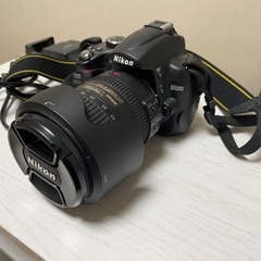 Nikon デジタル一眼レフ D5000 / 18-200 VR...