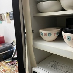 食器棚　縦180 横89 奥行き45 コンセント付き 茶色木目の画像