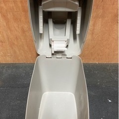 ✨ワンコイン✨ベビー用品ご購入で‼️0円サービス✨激安価格✨おむつ用ゴミ箱 アップリカの画像