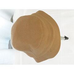 ■ベージュと暗緑色リバーシブル帽子の画像