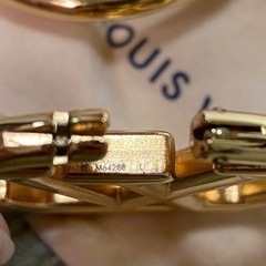 LOUIS VUITTON フープピアス　ヴィトン　ピアス　LVの画像