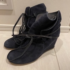 38サイズ　パリ　ギャラリーラファイエット　購入ブーツ