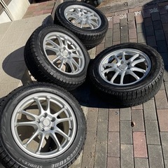 （格安）スタッドレスタイヤ　ブリヂストン　225/55R17 トヨタ　日産　5穴　5/14.3