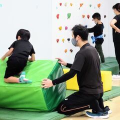 親子で運動を楽しみながら学ぶ【親子クラス】の画像