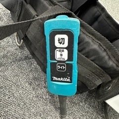 マキタ makita 充電式背負クリーナー 36V VC261D 中古の画像