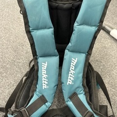 マキタ makita 充電式背負クリーナー 36V VC261D 中古の画像