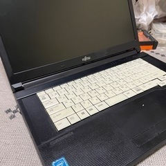 🌟6世代CPU🌟 富士通A576N 3855Uの画像