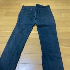 🌈GU🌈スリムジーンズ🌈