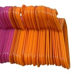 IKEA キッズハンガーまとめ売り　96本の画像