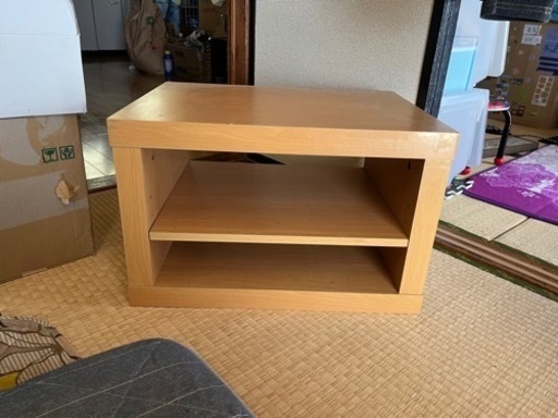 テレビ（リモコン込み）、テレビ台