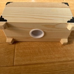 お譲り先決まりました賽銭箱型貯金箱の画像