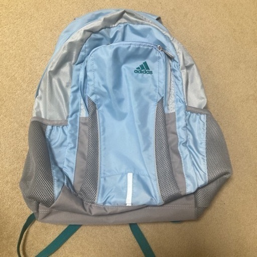 adidas アディダスのリュック 美品