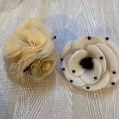 コサージュ2個の画像