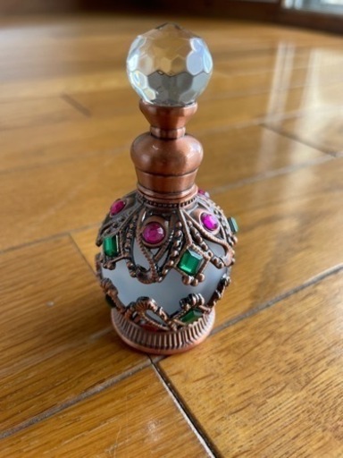 値下げしました！業者or転売にどうぞ！　香水ボトル1900個