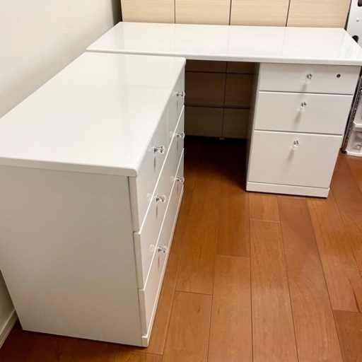 【未使用】チェスト 日本製 大川家具 キャスター付 鏡面仕上げ
