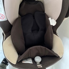中古　汚れ　傷あり　エールべべ　チャイルドシート　の画像