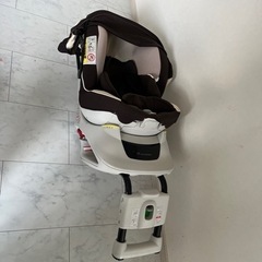 中古　汚れ　傷あり　エールべべ　チャイルドシート　