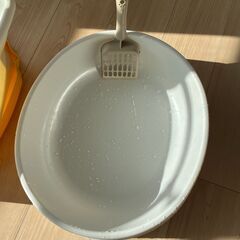 猫ちゃんトイレ（ユニチャームデオトイレとアイリスオーヤマの倒れにくい猫トイレ）の画像