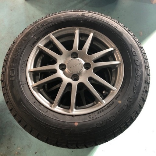 185/70R14 スタッドレスタイヤ　4本セット　ice navi ZEAⅡ ホイール付　2014年タイヤ