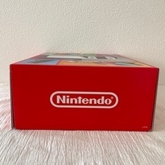 新品　ニンテンドースイッチ　外箱一部破れありの画像