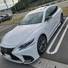 《レクサス》LS500FスポーツH30年式サンルーフ25000kmの画像