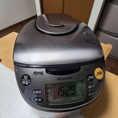 炊飯器の画像