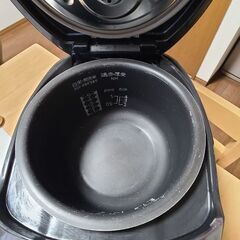 炊飯器の画像