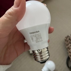 美品　電球の画像