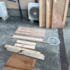 【現在取引中】廃材　ネジ穴、ペンキ跡あり