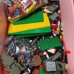 レゴ　一箱分の画像