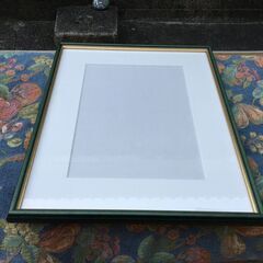 【更にお値下げ】44×36.5㎝ 木製額縁 素敵なグリーン系柄