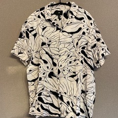  【激安】H&M リラックスフィット パターンリゾートシャツ
