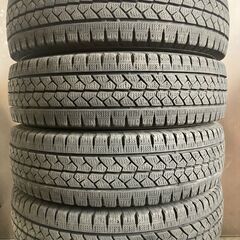 BS VL1 195/80R15 107/105L LT 4本 冬タイヤ ハイエースキャラバンなどに 貨物規格 