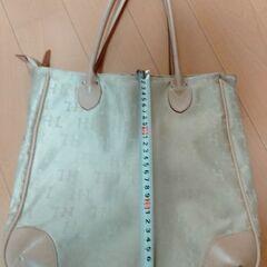 【5/31処分します】アッシュエル　ベージュトートバッグ
