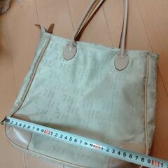 【5/31処分します】アッシュエル　ベージュトートバッグの画像