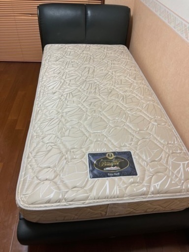 シモンズのベッド